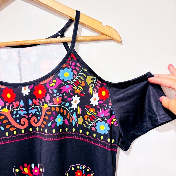 Black floral cover-up dress - Picture 3 of 6